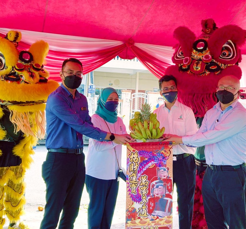 Yayasan PETRONAS Ushers in Chinese New Year with Underprivileged Families and Children Nationwide