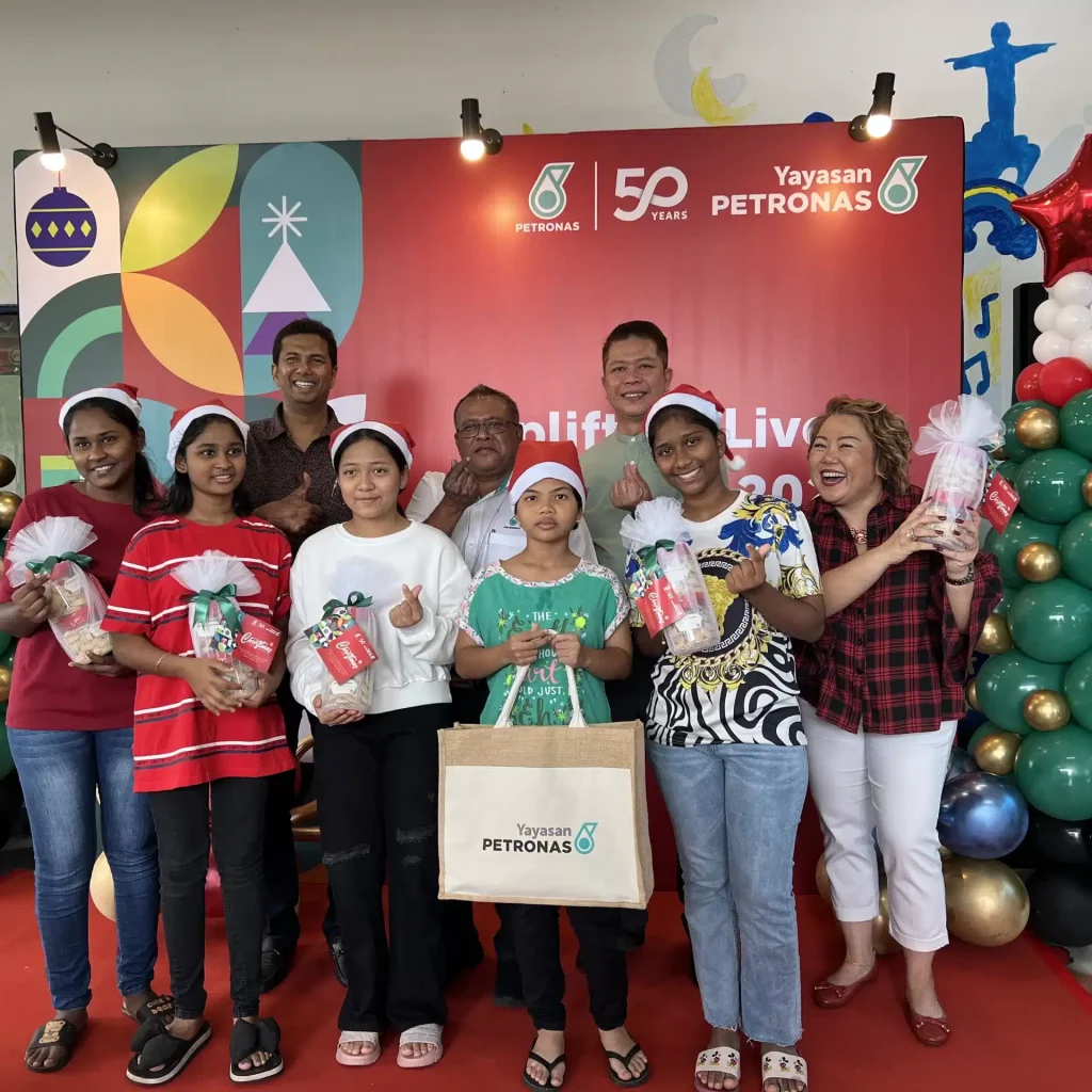 Yayasan PETRONAS Sparks Joy Nationwide this Christmas with Uplifting Lives Contribution