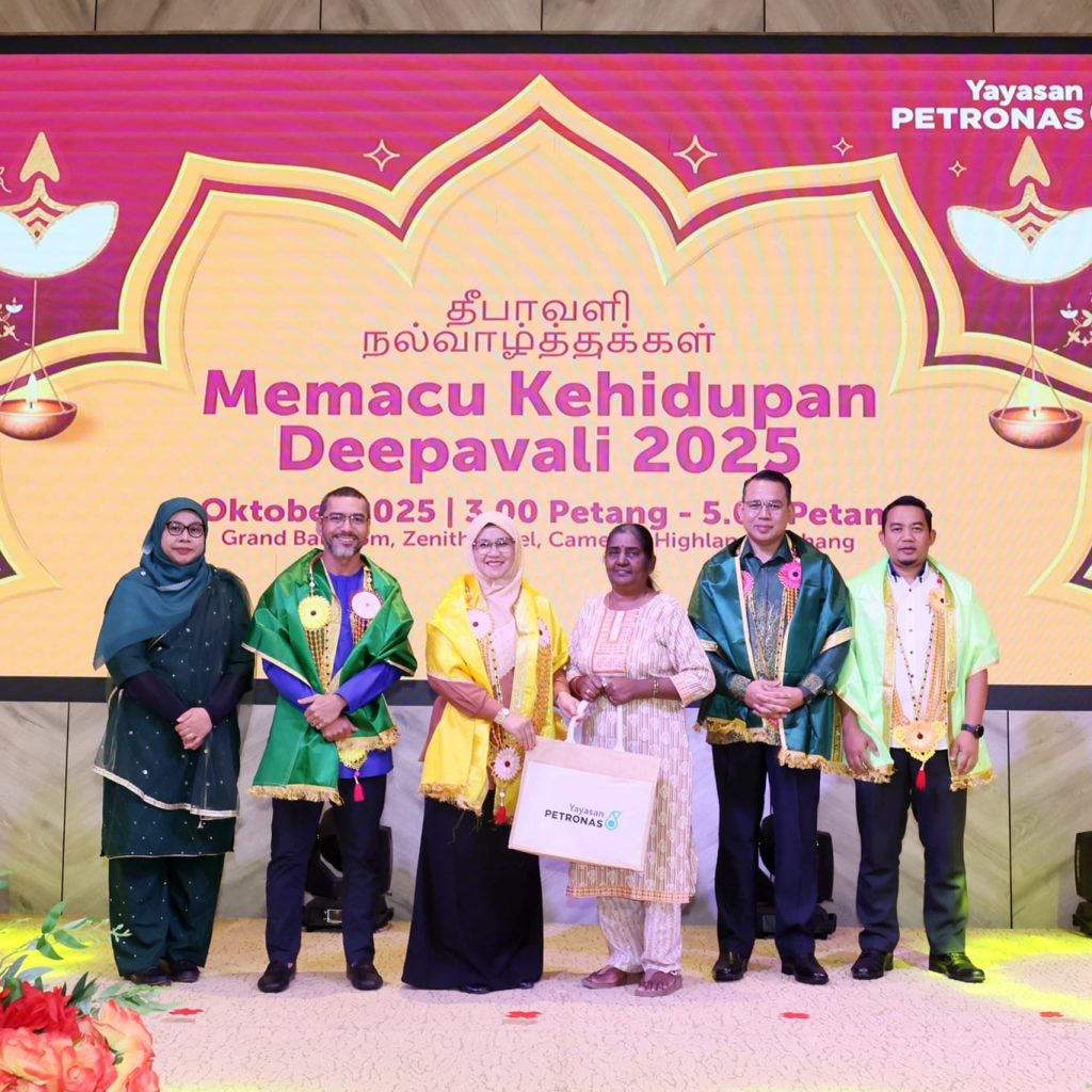Yayasan PETRONAS Bangkitkan Keceriaan Keluarga  sempena Deepavali